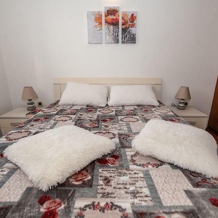 Cave Romane Apartment With Private Pool And Sea View Винкуран Екстериор снимка