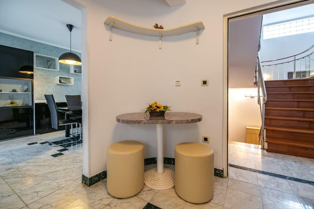 Cave Romane Apartment With Private Pool And Sea View Винкуран Екстериор снимка